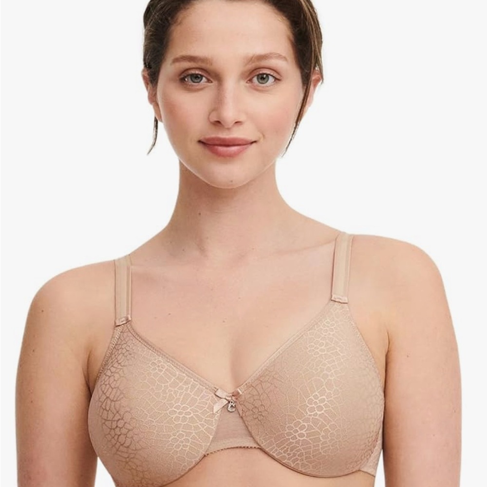 Chantelle Women's C Magnifique Seamless Unlined Minimizer, Ultra Nude, 36DDDD